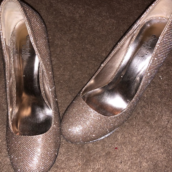 Heels - Picture 6 of 8